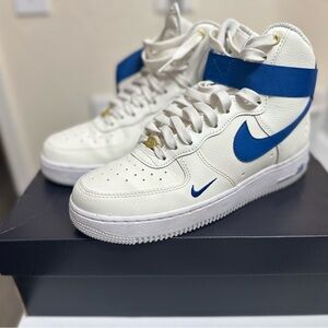 Nike Air Force 1 High SE Sneakers